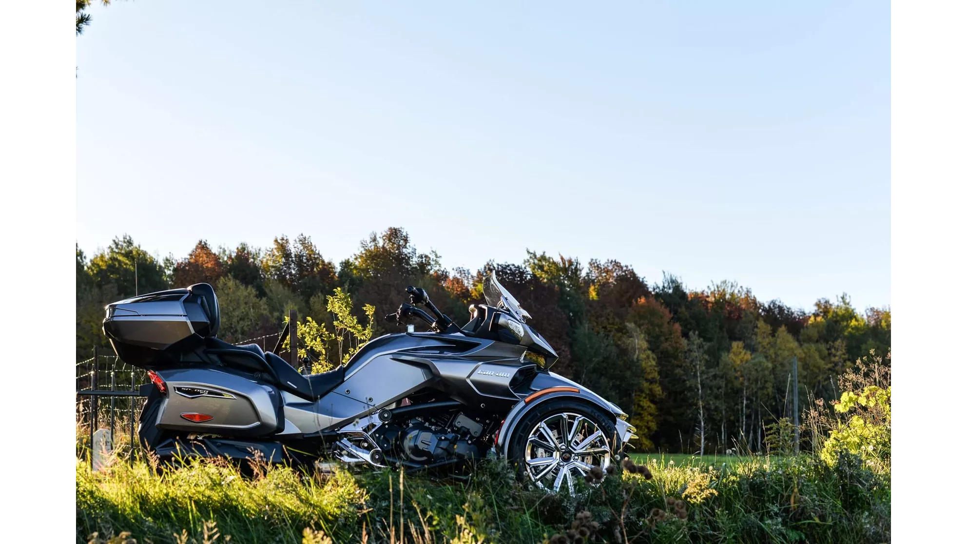 Can-Am Spyder F3 Limited - Image 8 Can-Am Spyder F3 Limited - Image 8